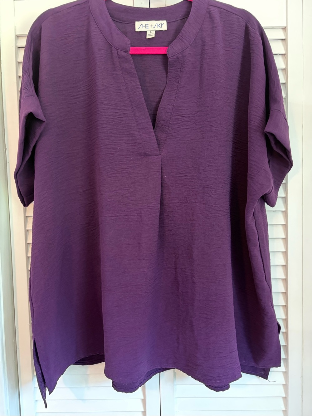 She + Sky Plum V-Neck Split-Hem Tunic